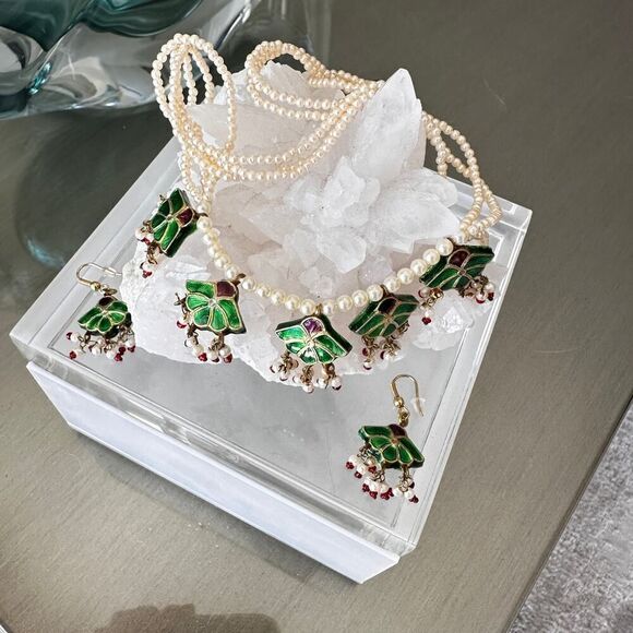 Vintage Kundan Pearl Reversible Necklace Set - Picture 3 of 7